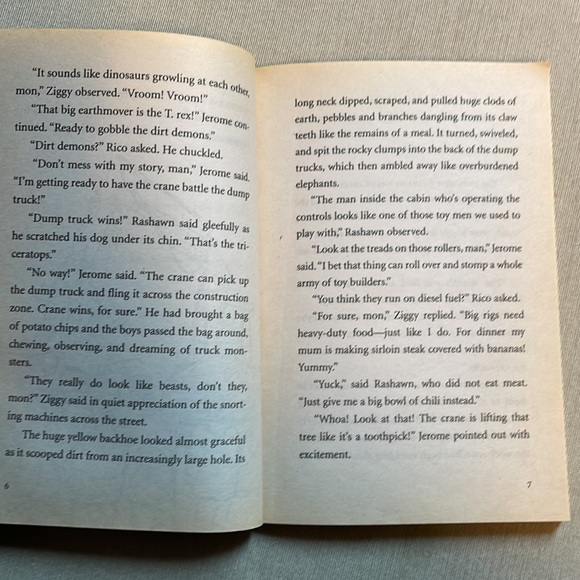 📚2/$6  2-Book Bundle Ziggy and the Black Dinosaurs Series #4, #5 - Picture 16 of 16